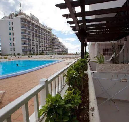 Cozy Close To Fanabe Beach, Tenerife Apartment
