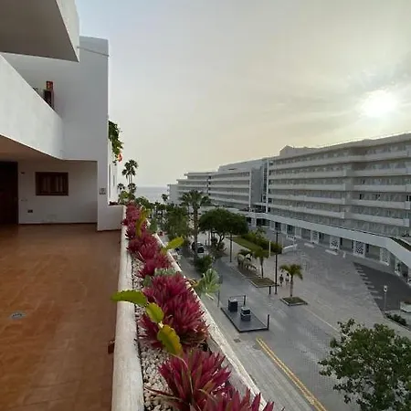 Apartment Cozy Close To Fanabe Beach, Tenerife *