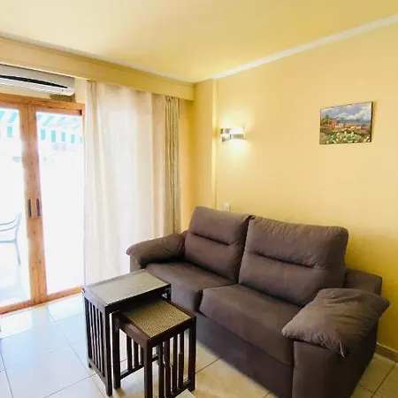 Cozy Close To Fanabe Beach, Tenerife *